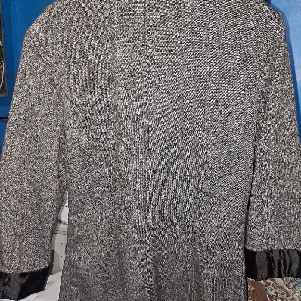 Womens mid sleeve blazer
